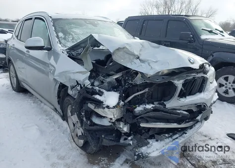 2021 BMW X3 xDrive30I z USA, uszkodzony, nr VIN 5UXTY5C05M9F87832